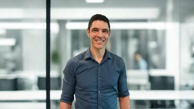 Headshot of Anthony Plumb