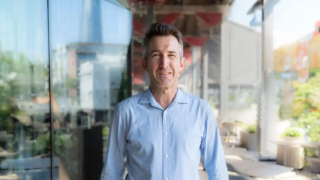 Headshot of Craig Johnson